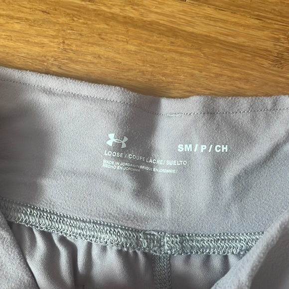 gently worn Under Armour lilac joggers - Picture 2 of 6